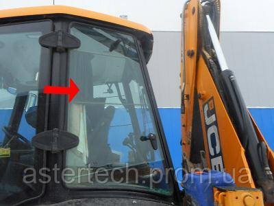 Скло бокове ліве JCB 3CX 4CX 827/80269 (скло бокове ліве)