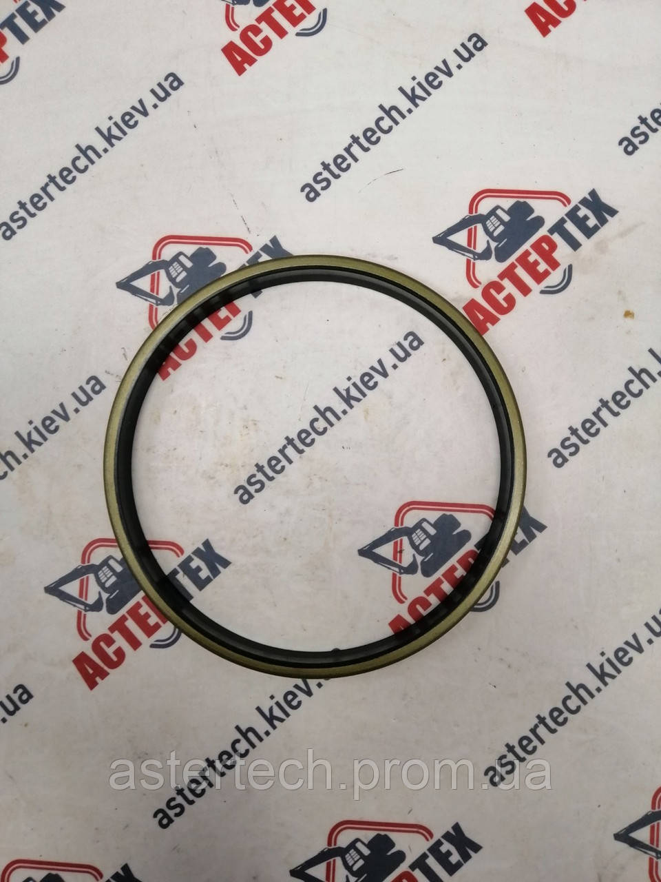 Сальник AXLE PIVOT SEAL REAR 813/00430